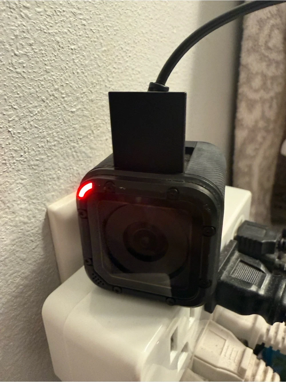 GoPro HERO4 Session Action Camera & Dynex Accessory Kit Bundle